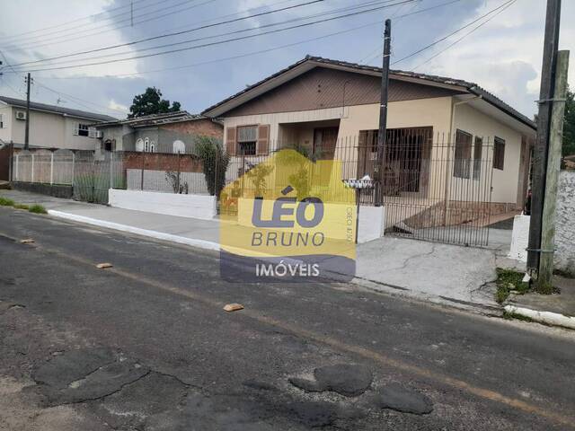 #1010 - Casa para Venda em Criciúma - SC