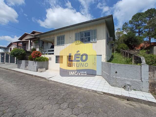 #1104 - Casa para Venda em Criciúma - SC