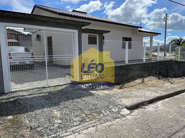 #1270 - Casa para Venda em Criciúma - SC