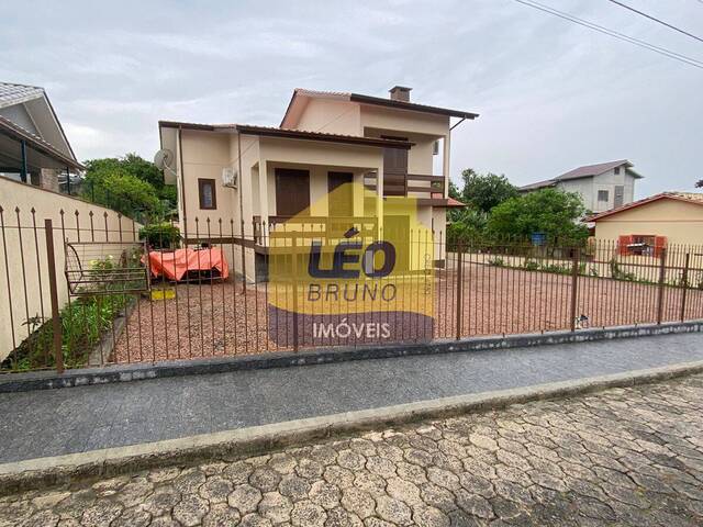 #1475 - Casa para Venda em Criciúma - SC