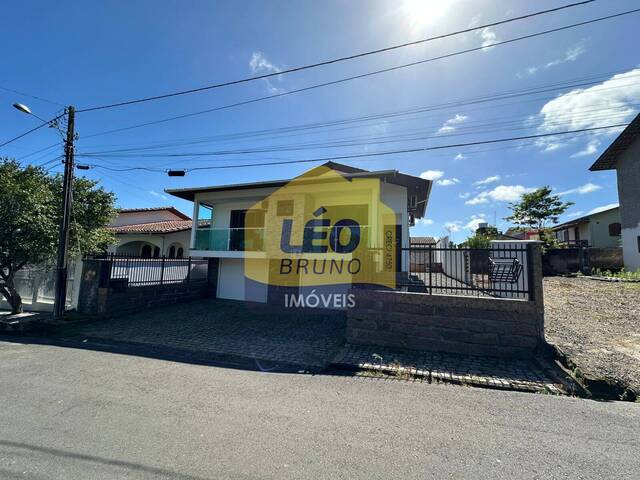#1990 - Casa para Venda em Criciúma - SC - 2