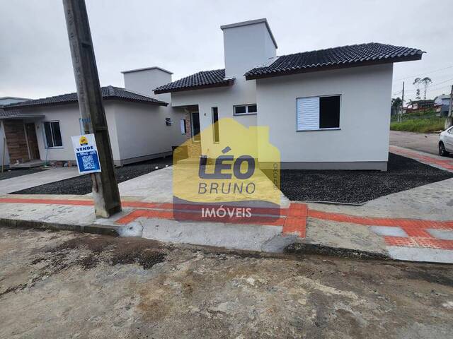 #2024 - Casa para Venda em Criciúma - SC - 3