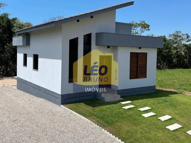 #2037 - Casa para Venda em Içara - SC - 2