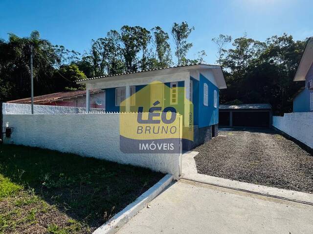 #2044 - Casa para Venda em Criciúma - SC - 2