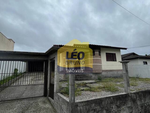 #2053 - Casa para Venda em Criciúma - SC - 2