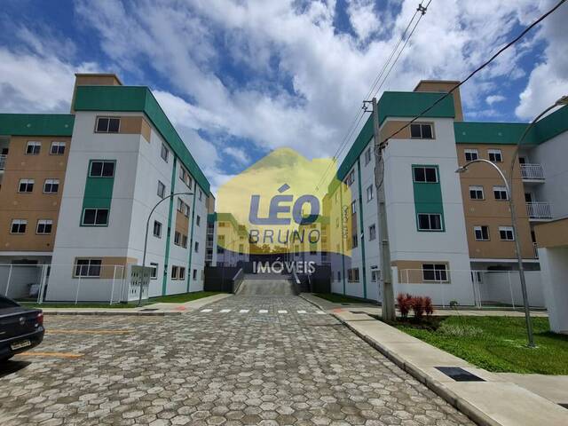 #2061 - Apartamento para Venda em Criciúma - SC - 1