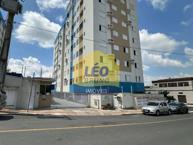 #2070 - Apartamento para Venda em Criciúma - SC - 1