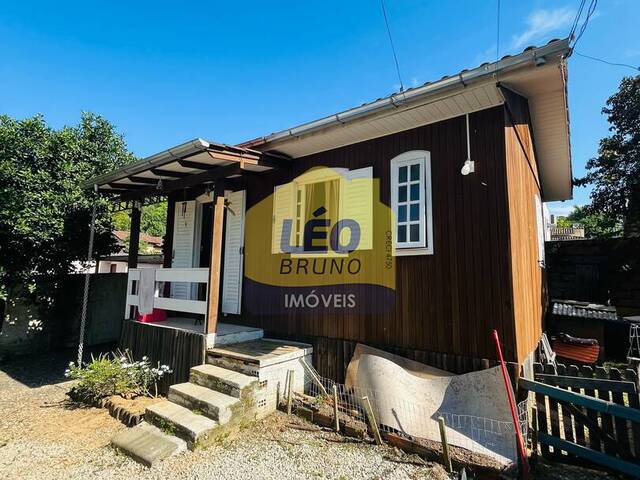 #2086 - Casa para Venda em Criciúma - SC - 1