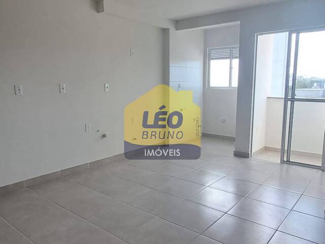 #2088 - Apartamento para Venda em Criciúma - SC - 1