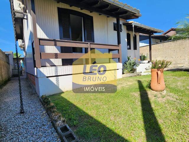 #2105 - Casa para Venda em Criciúma - SC - 2