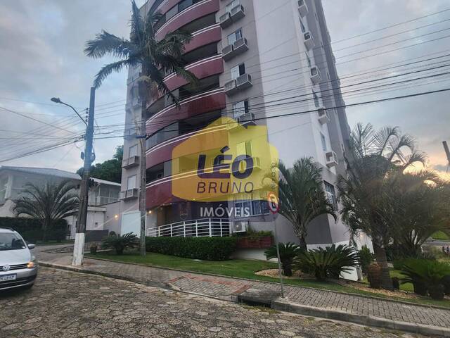 #2110 - Apartamento para Venda em Criciúma - SC - 1