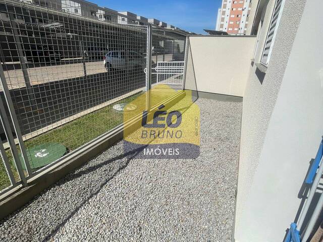 #2120 - Apartamento para Venda em Criciúma - SC - 2