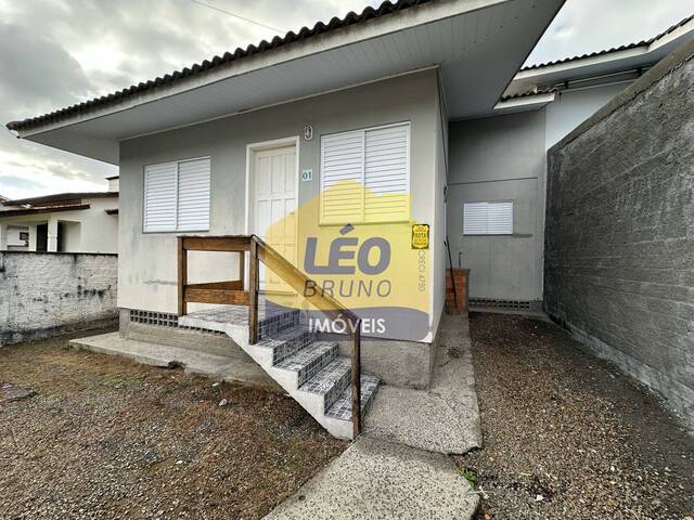 #2121 - Casa para Venda em Criciúma - SC - 3