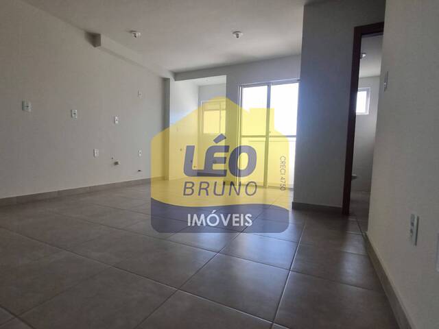 #2136 - Apartamento para Venda em Criciúma - SC - 3