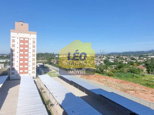 #2136 - Apartamento para Venda em Criciúma - SC - 1
