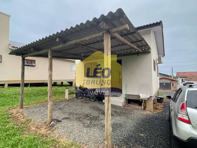 #2144 - Casa para Venda em Criciúma - SC - 3