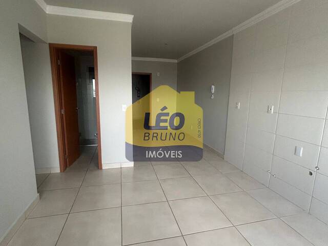 #2163 - Apartamento para Venda em Criciúma - SC - 2