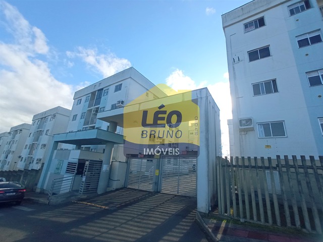 #2253 - Apartamento para Venda em Criciúma - SC - 1