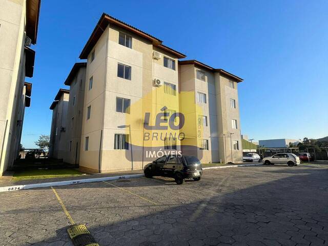 #2276 - Apartamento para Venda em Criciúma - SC - 1