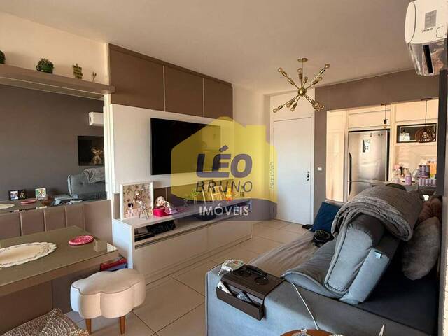 #2305 - Apartamento para Venda em Criciúma - SC - 1