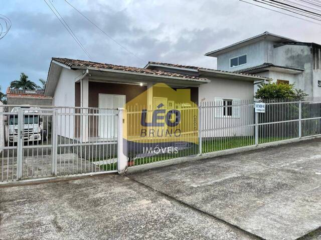 #2308 - Casa para Venda em Criciúma - SC - 1