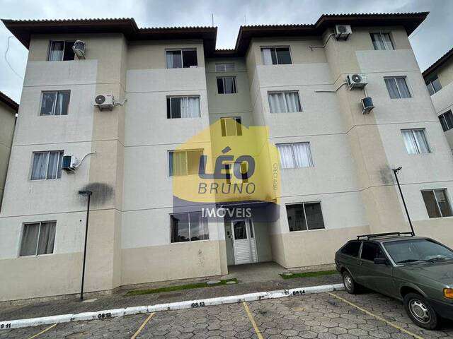 #2331 - Apartamento para Venda em Criciúma - SC - 1