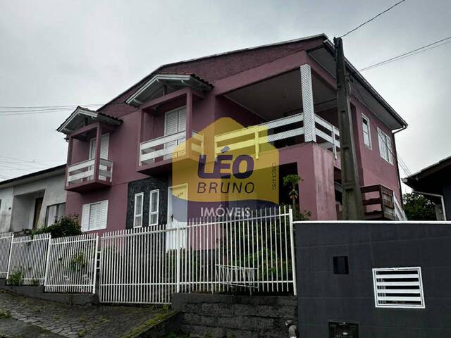 #2384 - Casa para Venda em Criciúma - SC - 1