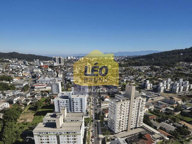 #2408 - Apartamento para Venda em Criciúma - SC - 2
