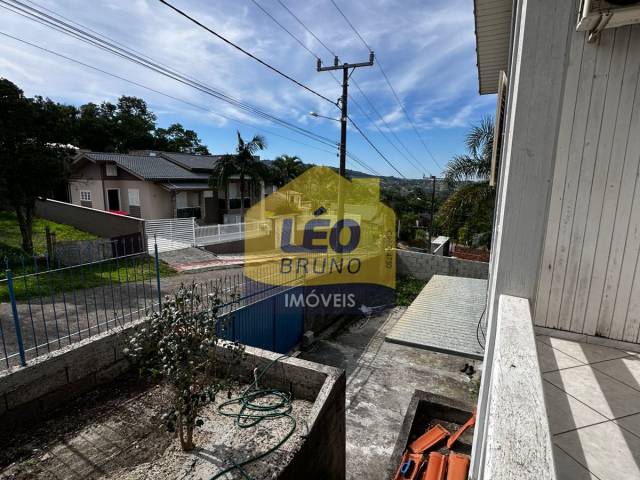 #2426 - Casa para Venda em Criciúma - SC - 3