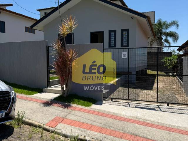 #2432 - Casa para Venda em Criciúma - SC - 2