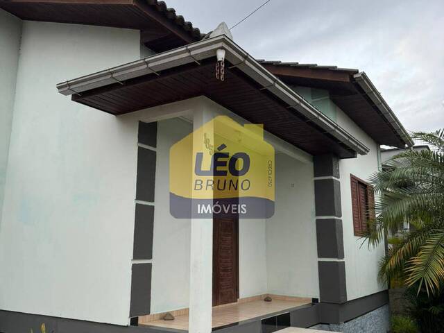 #2438 - Casa para Venda em Forquilhinha - SC - 2