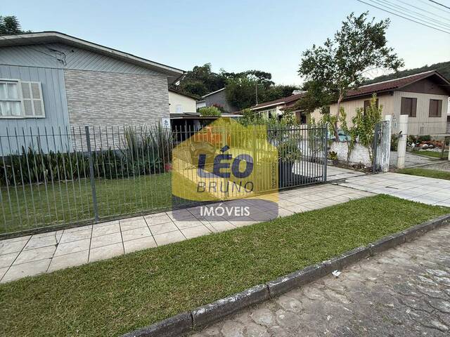 #2524 - Casa para Venda em Criciúma - SC - 2