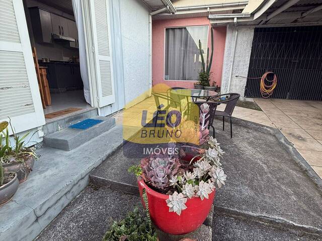 #2524 - Casa para Venda em Criciúma - SC - 3