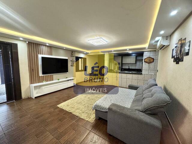 #2598 - Casa para Venda em Forquilhinha - SC - 2